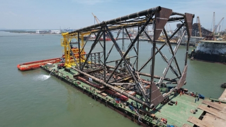 Hạ thủy thành công chân đế KTN - dự án phát triển mỏ Kình Ngư Trắng - Kình Ngư Trắng Nam