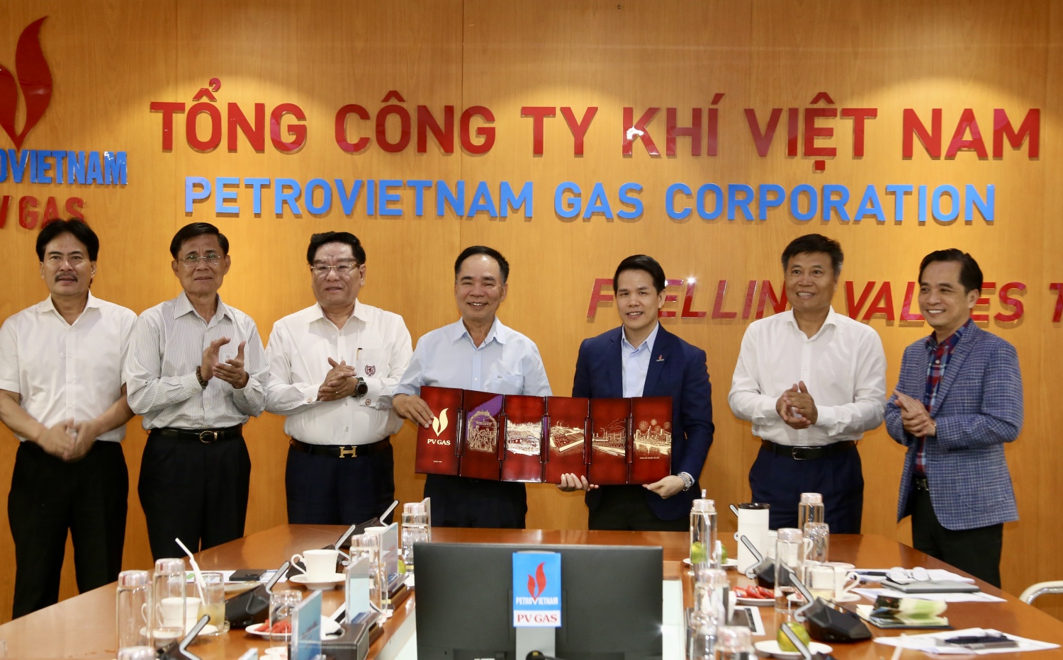 Hội DKVN và PV GAS triển khai hợp tác nhiều nội dung