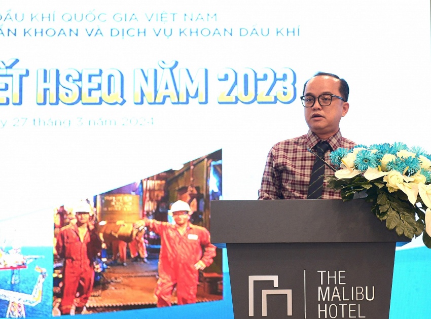 Ông Đinh Quang Nhựt - Phó Tổng giám đốc, phụ trách công tác HSEQ phát biểu khai mạc.