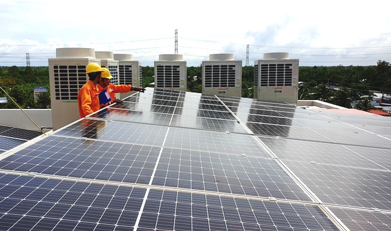 Diễn đàn về điện mặt trời mái nhà trong khu công nghiệp