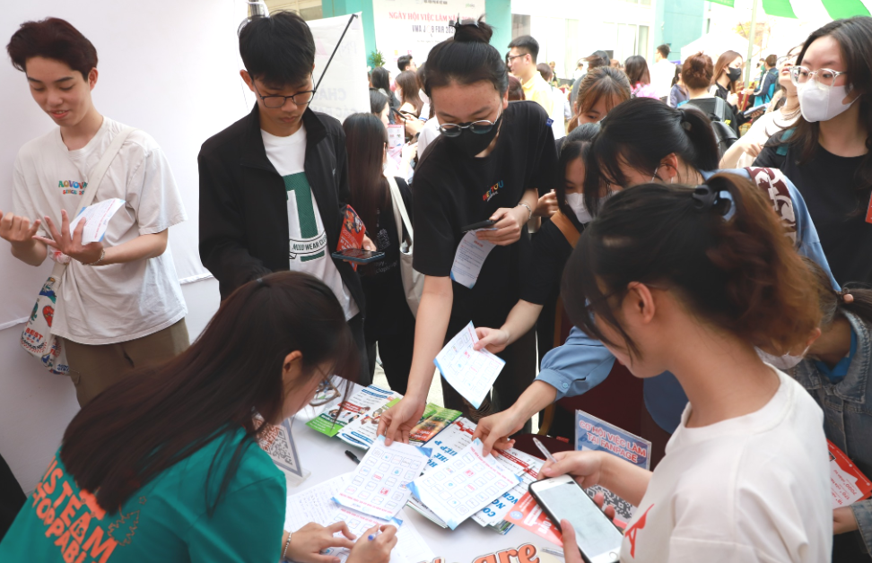 Hơn 2.260 chỉ tiêu việc làm bán thời gian cho người lao động