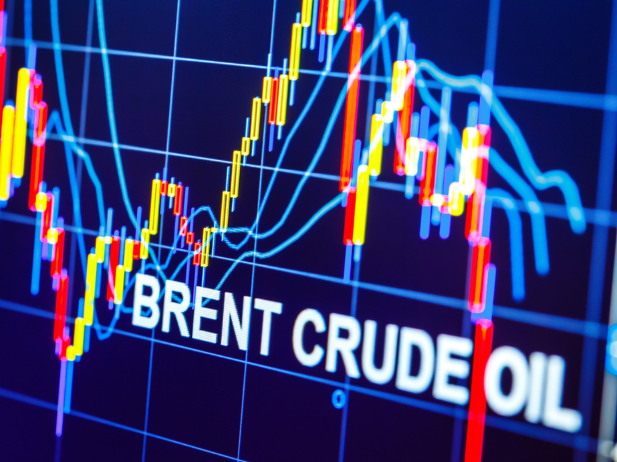Dự báo giá dầu Brent năm 2027: Vì sao có chênh lệch lớn? Dự báo giá dầu Brent năm 2027: Vì sao có chênh lệch lớn?