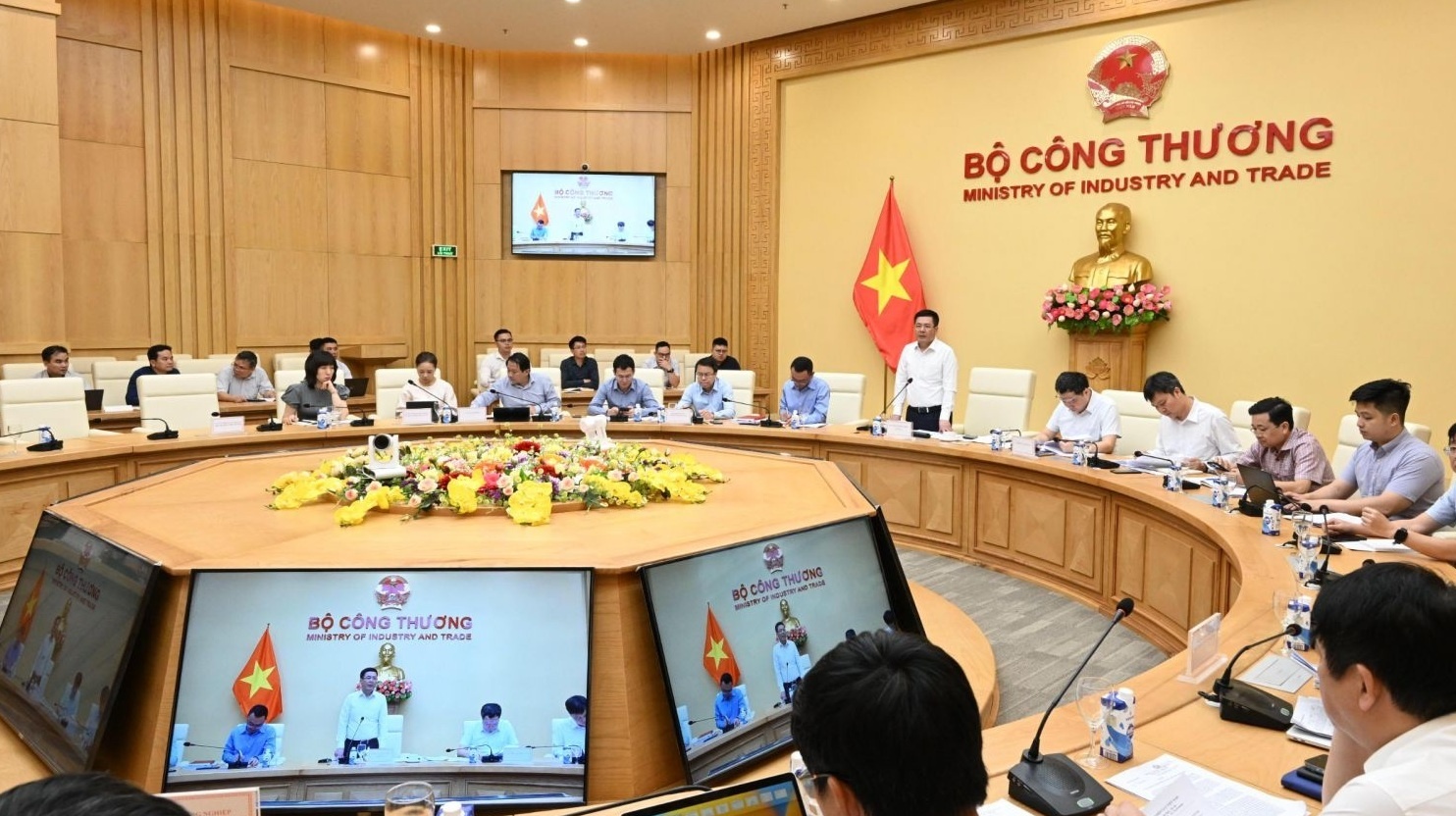 Tuyệt đối không để xảy ra tình trạng thiếu điện trong năm 2024