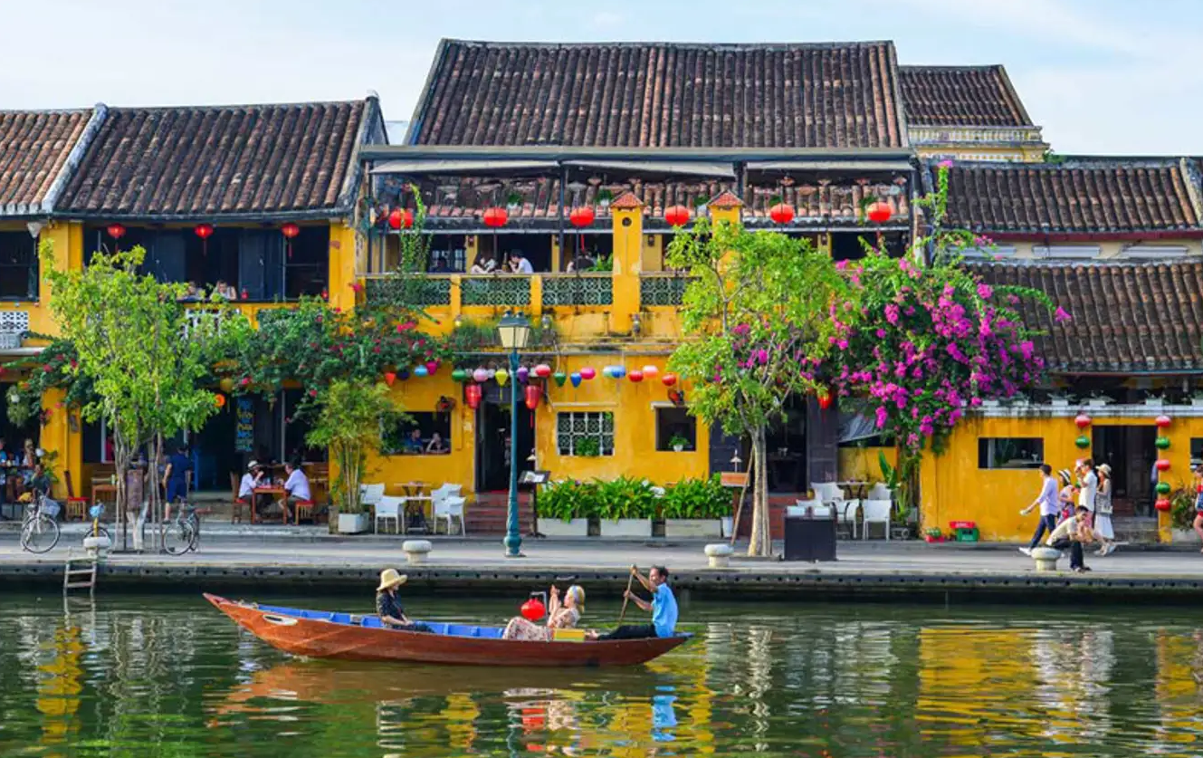 Hội An - Điểm du lịch một mình an toàn nhất thế giới