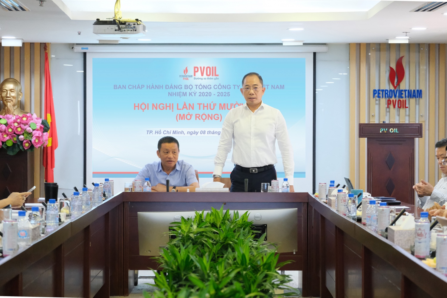 Đồng chí Cao Hoài Dương – Bí thư Đảng ủy, Chủ tịch HĐQT Tổng công ty chỉ đạo tại Hội nghị