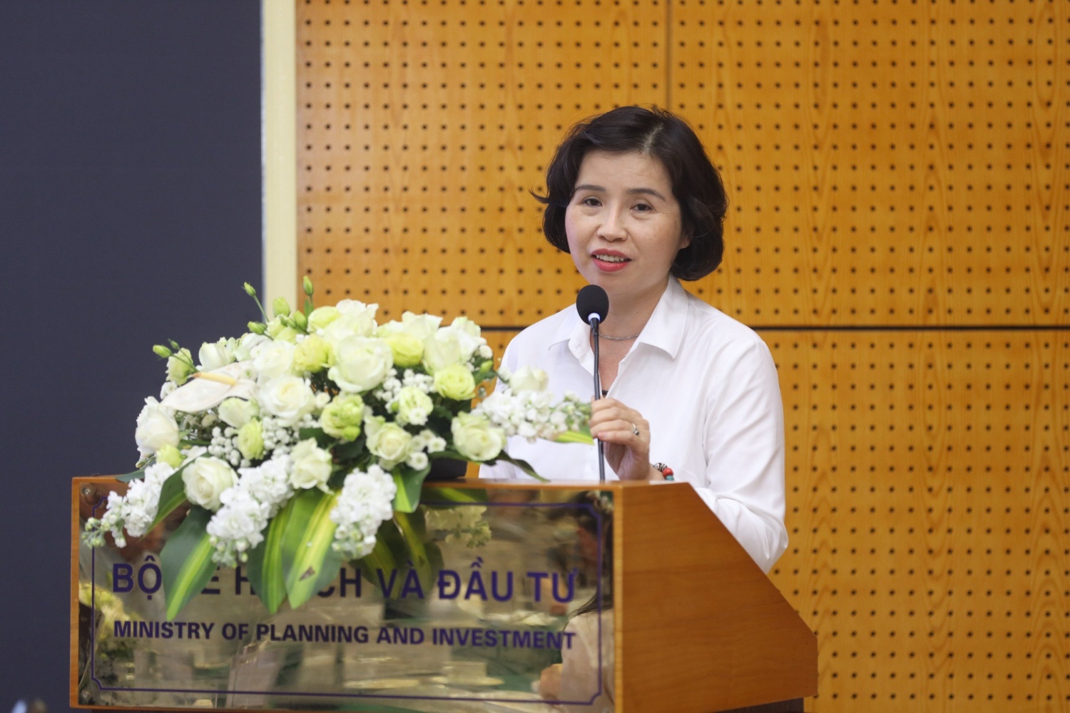 Hoàn thiện khuôn khổ pháp lý phát triển tín dụng xanh, trái phiếu xanh