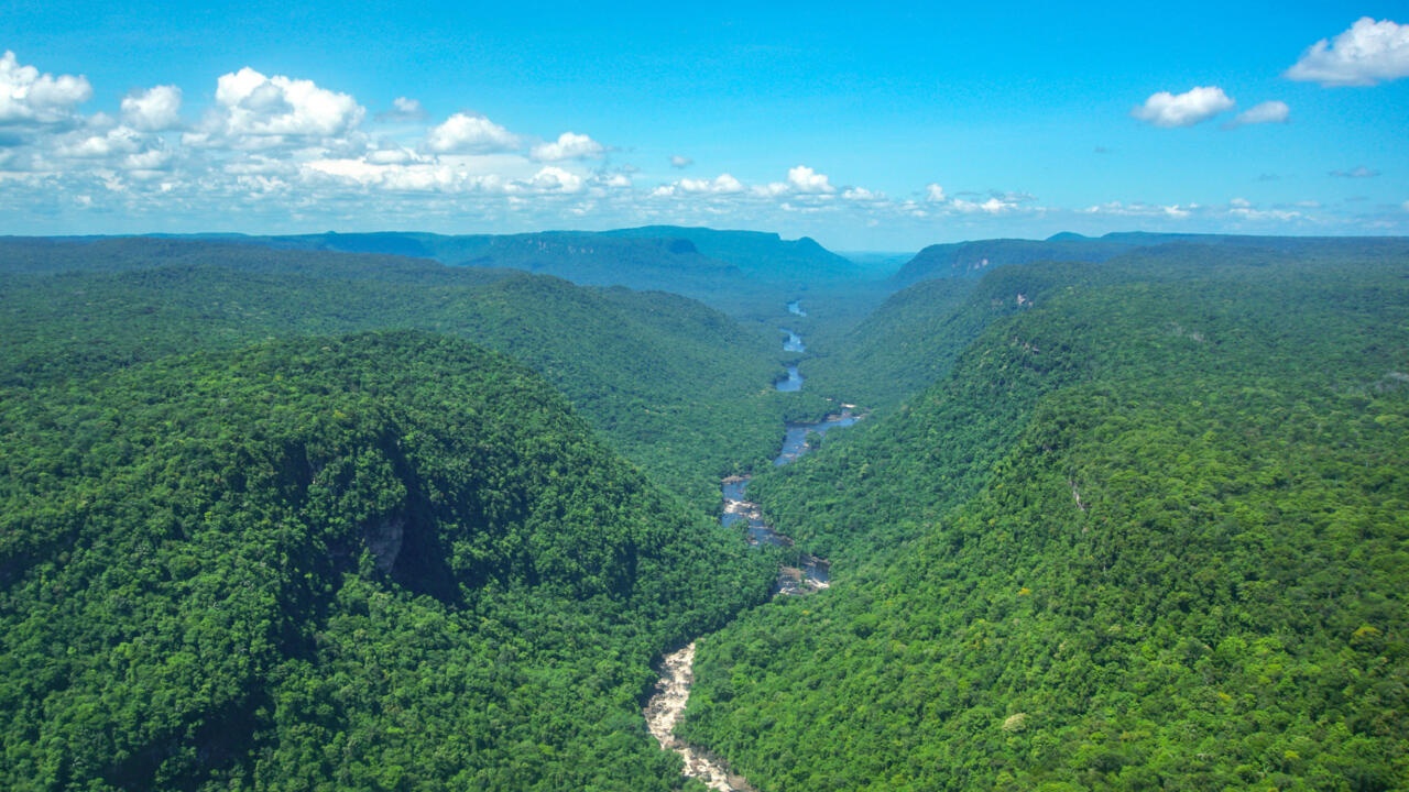 Làm sao để một quốc gia vừa khai thác dầu khí lại có thể trung hòa carbon? Làm sao để một quốc gia vừa khai thác dầu khí lại có thể trung hòa carbon?