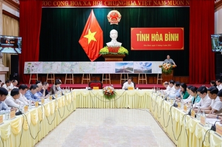 Thủ tướng: Phát triển Hòa Bình theo mô hình tập trung đa cực, 2 hành lang kinh tế và 3 vùng