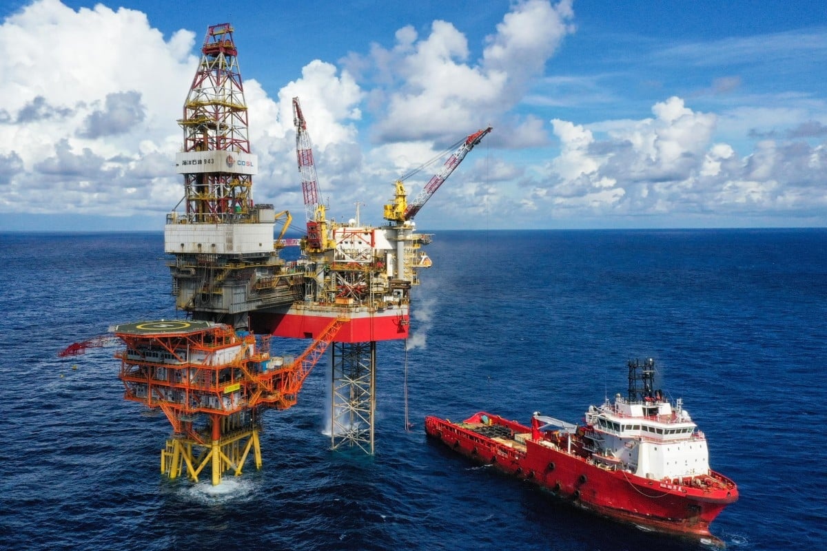 Chiêm ngưỡng giàn khoan dầu di động sâu nhất của Trung Quốc