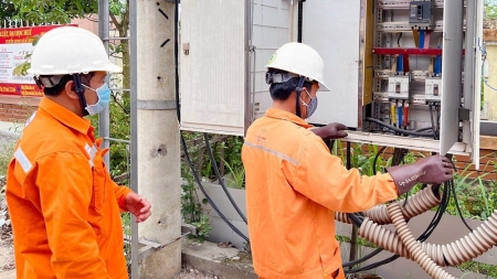 EVN đảm bảo điện trong thời gian nghỉ Giỗ Tổ Hùng Vương và lễ 30/4, 01/5 năm 2024