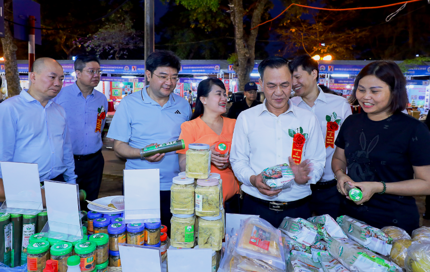 Kết nối cung - cầu tiêu thụ sản phẩm các hợp tác xã phía Bắc 2024