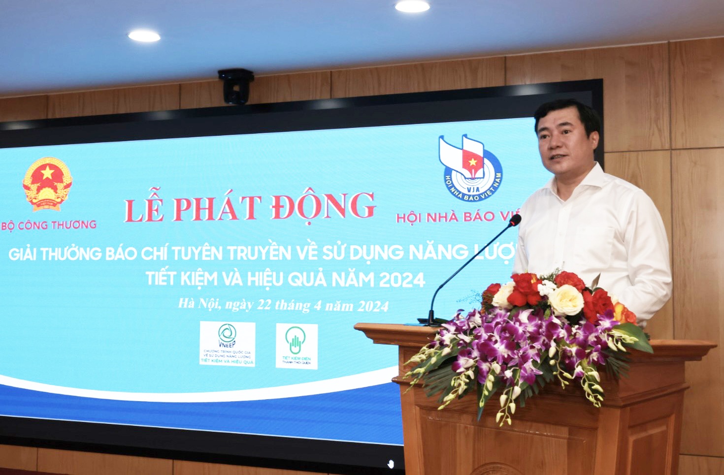 Phát động Giải báo chí toàn quốc tuyên truyền sử dụng năng lượng tiết kiệm và hiệu quả năm 2024