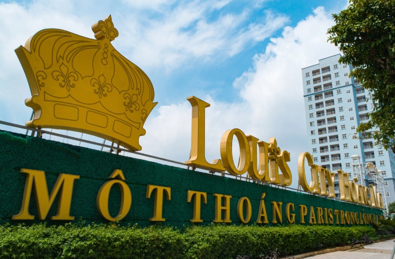 Tạm hoãn xuất cảnh đối với Chủ tịch HĐQT Công ty Hoàng Mai