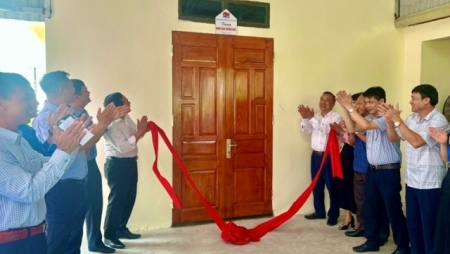 Xí nghiệp Khai thác Dầu khí trao nhà Đại đoàn kết tại Quảng Xương, Thanh Hóa