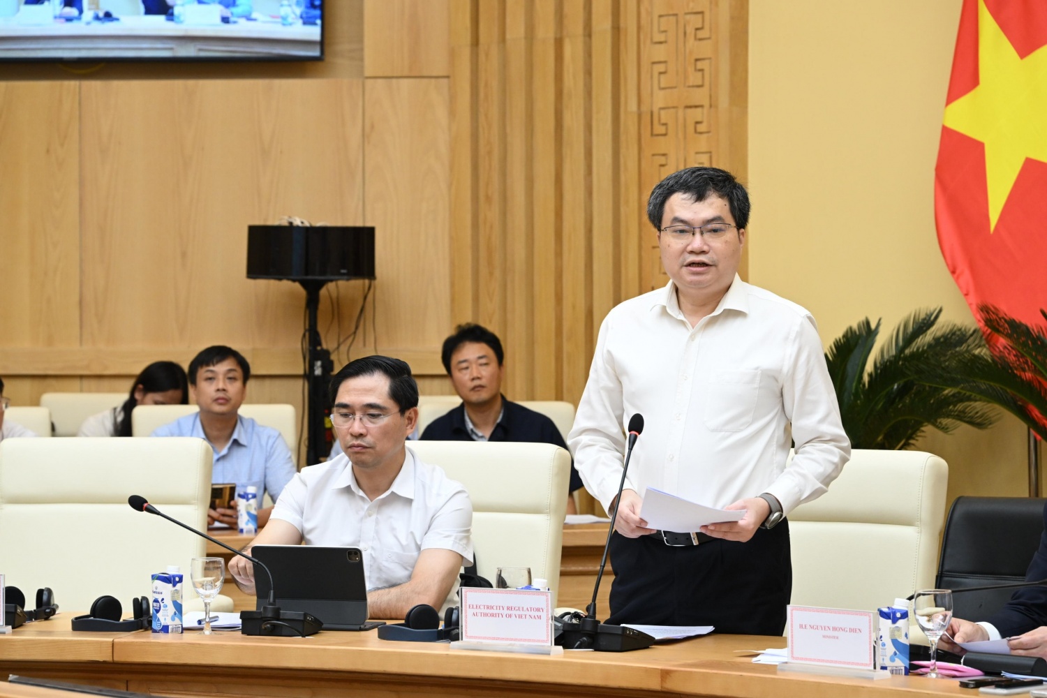Cần sớm ban hành cơ chế mua bán điện trực tiếp