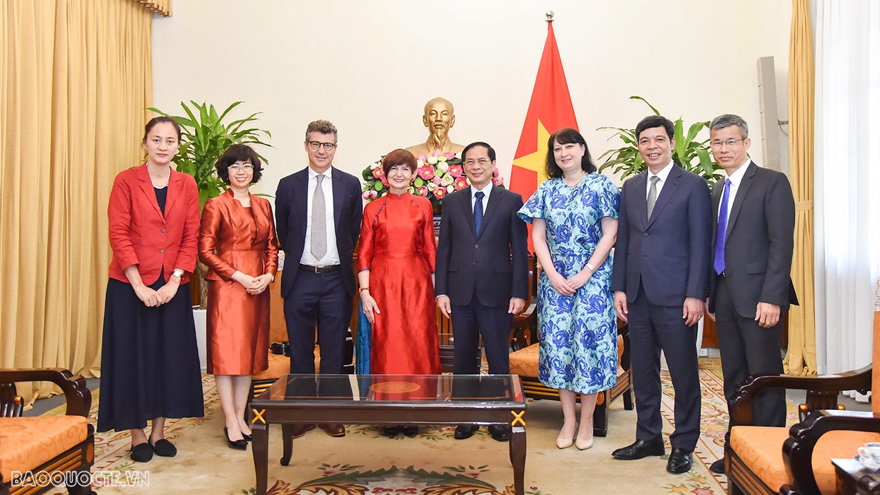 Bộ trưởng Ngoại giao Bùi Thanh Sơn tiếp Chủ tịch Đại hội đồng UNESCO