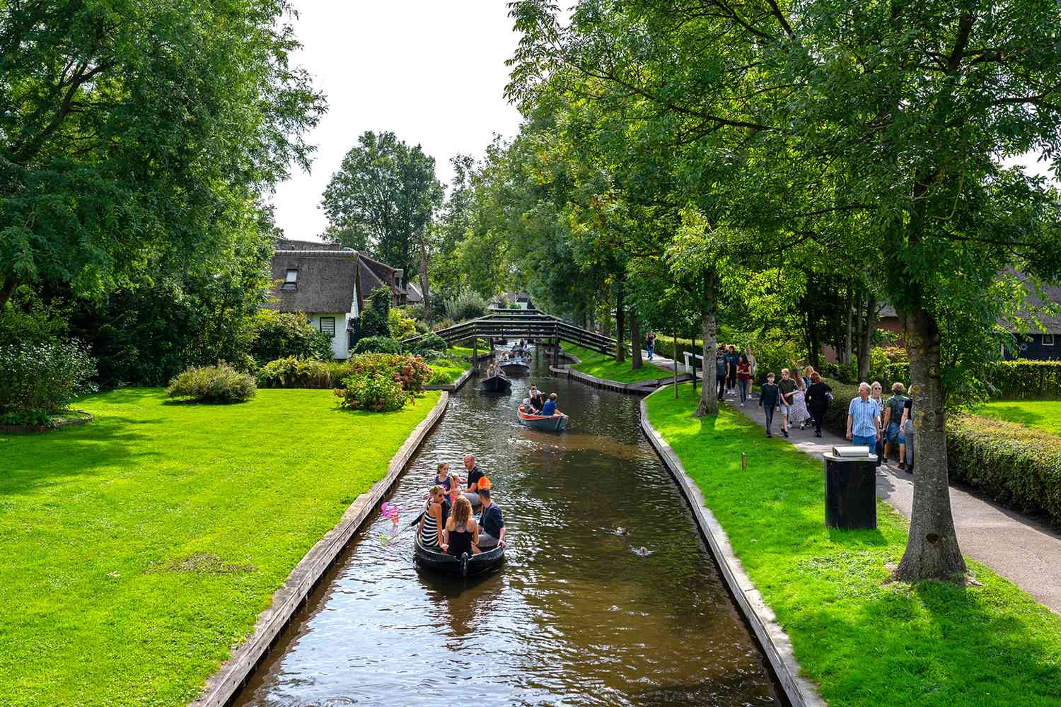 Giethoorn - Ngôi làng cổ tích đẹp nhất hành tinh