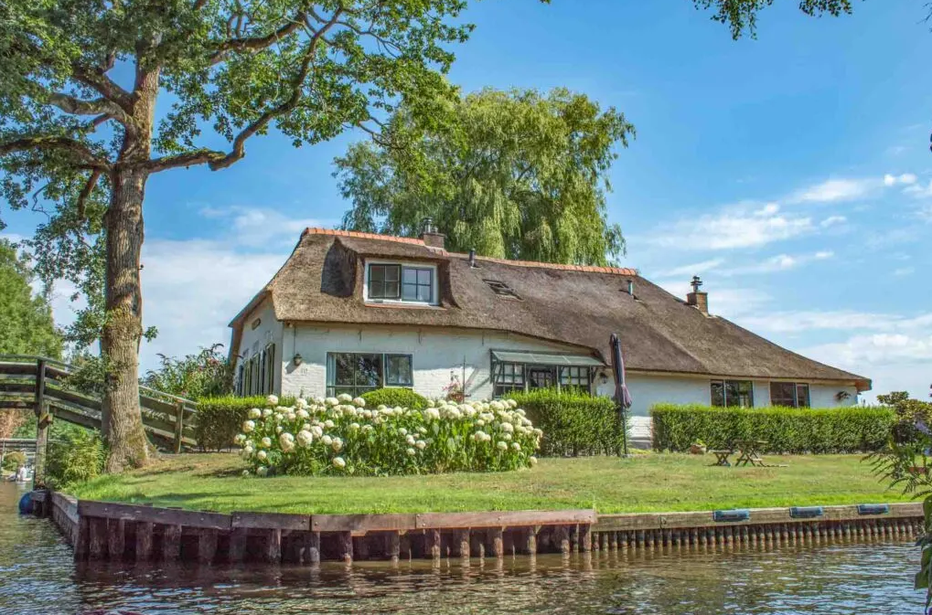 Giethoorn - Ngôi làng cổ tích đẹp nhất hành tinh