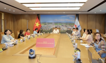 Đảng ủy Tập đoàn học tập quán triệt Nghị quyết của Bộ Chính trị về xây dựng và phát huy vai trò của đội ngũ doanh nhân Việt Nam trong thời kỳ mới