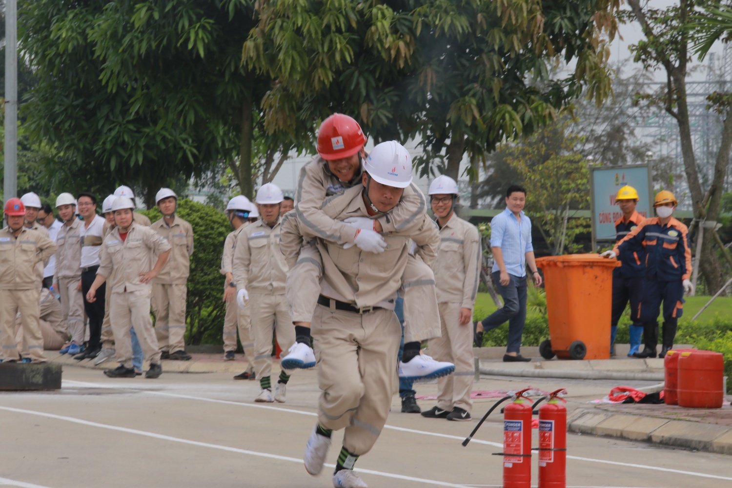 NMNĐ Thái Bình 2 tổ chức Hội thao phòng cháy chữa cháy, cứu hộ cứu nạn năm 2024 NMNĐ Thái Bình 2 tổ chức Hội thao phòng cháy chữa cháy, cứu hộ cứu nạn năm 2024