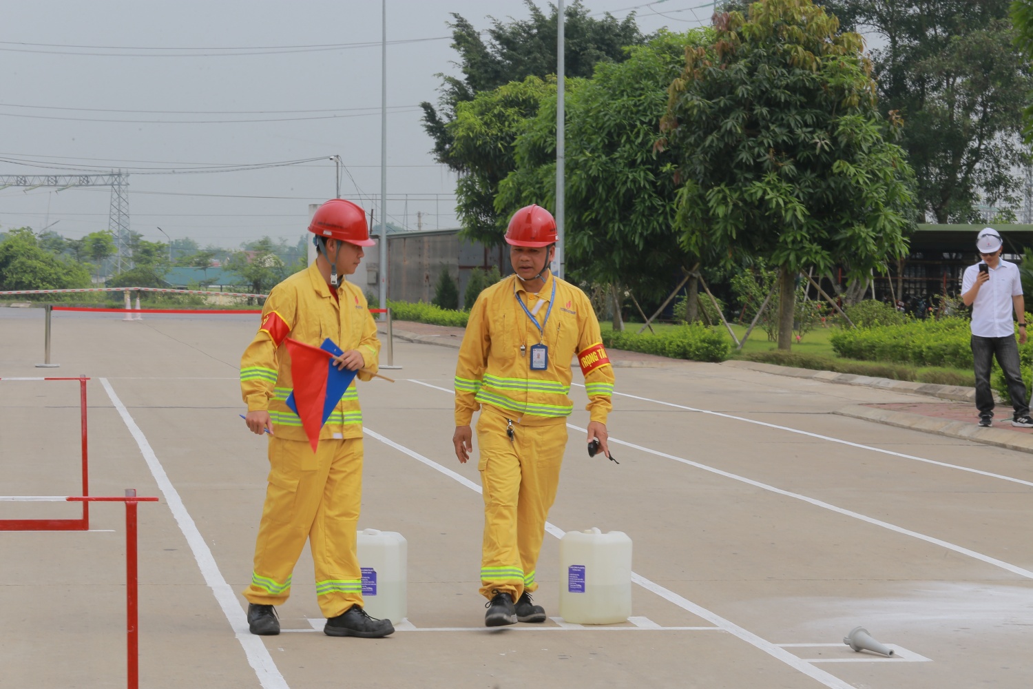 Nhiệt điện Thái Bình 2 tổ chức Hội thao phòng cháy chữa cháy, cứu hộ cứu nạn năm 2004 Nhiệt điện Thái Bình 2 tổ chức Hội thao phòng cháy chữa cháy, cứu hộ cứu nạn năm 2004