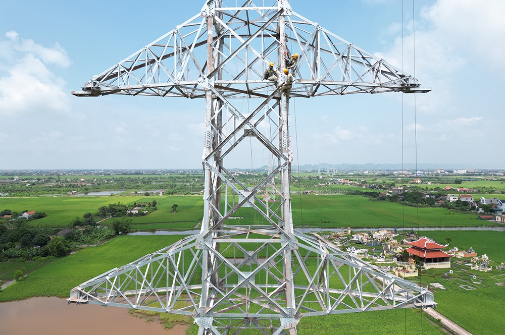 Thi đua nước rút “45 ngày đêm hoàn thành các Dự án đường dây 500 kV mạch 3 từ Quảng Trạch đến Phố Nối