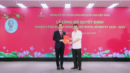 [PetroTimesTV] Đảng ủy Tập đoàn Dầu khí Quốc gia Việt Nam công bố và trao quyết định Phó Bí thư Đảng ủy Tập đoàn đối với đồng chí Trần Quang Dũng