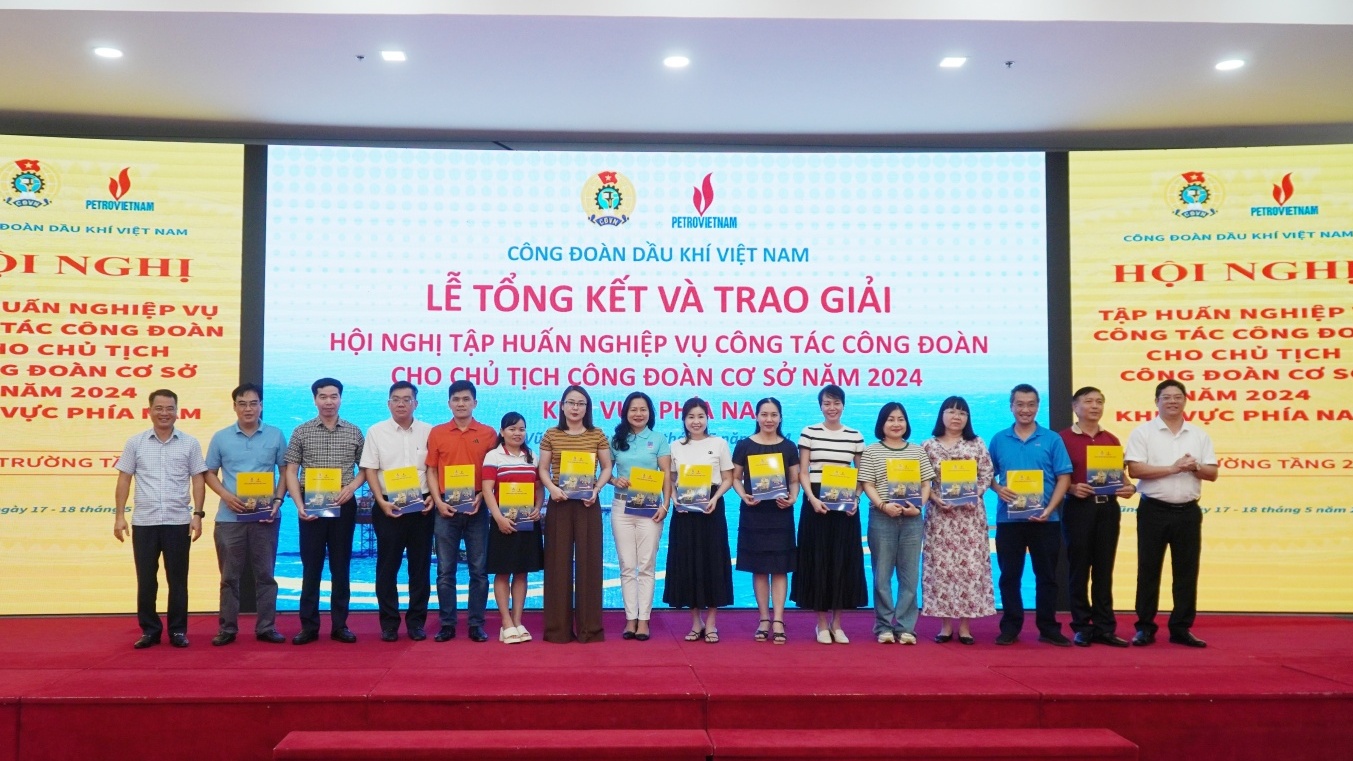 CĐ DKVN tổng kết Hội nghị tập huấn nghiệp vụ cho chủ tịch công đoàn cơ sở năm 2024 khu vực phía Nam