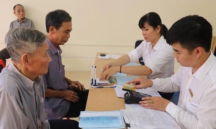 Đề nghị Chính phủ xem xét tăng lương tối thiểu vùng từ ngày 1/7