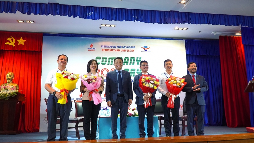 Company Day 2024 - Ngày hội kết nối doanh nghiệp với sinh viên PVU Company Day 2024 - Ngày hội kết nối doanh nghiệp với sinh viên PVU