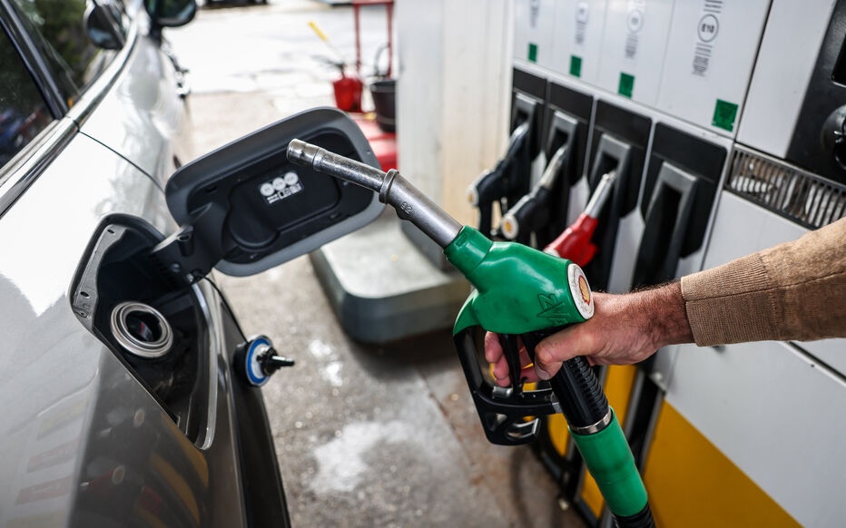 Chính quyền Mỹ có động thái can thiệp mới với giá xăng dầu