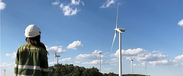 Người khổng lồ châu Âu muốn bán các dự án năng lượng mặt trời trị giá 1,8 tỷ USD tại Mỹ Người khổng lồ châu Âu muốn bán các dự án năng lượng mặt trời trị giá 1,8 tỷ USD tại Mỹ