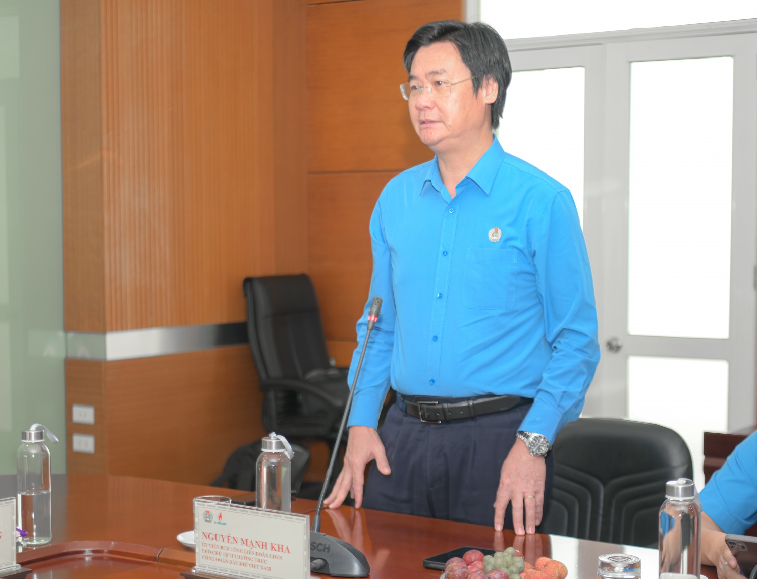 Lãnh đạo Tổng Liên đoàn Lao động Việt Nam và Công đoàn Dầu khí Việt Nam thăm, tặng quà người lao động có hoàn cảnh khó khăn