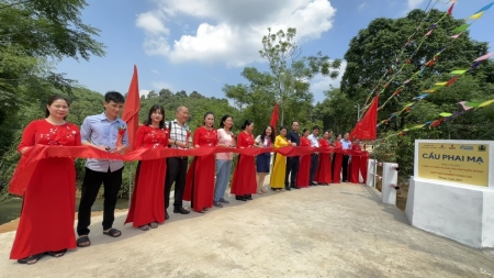 Khánh thành cầu, đường dân sinh tại Hà Giang do BIENDONG POC tài trợ