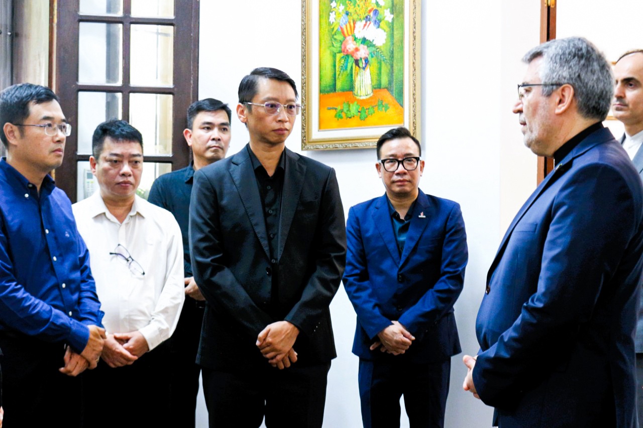 Petrovietnam/PVEP chia buồn với Đại sứ quán Iran tại Việt Nam