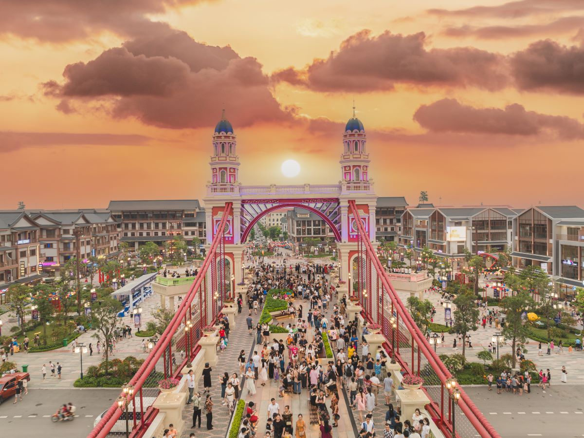 Đi tìm vùng đất “lũy thừa” tài sản, giới đầu tư bắt gặp “chân ái” ở khu Đông - Ảnh 4.