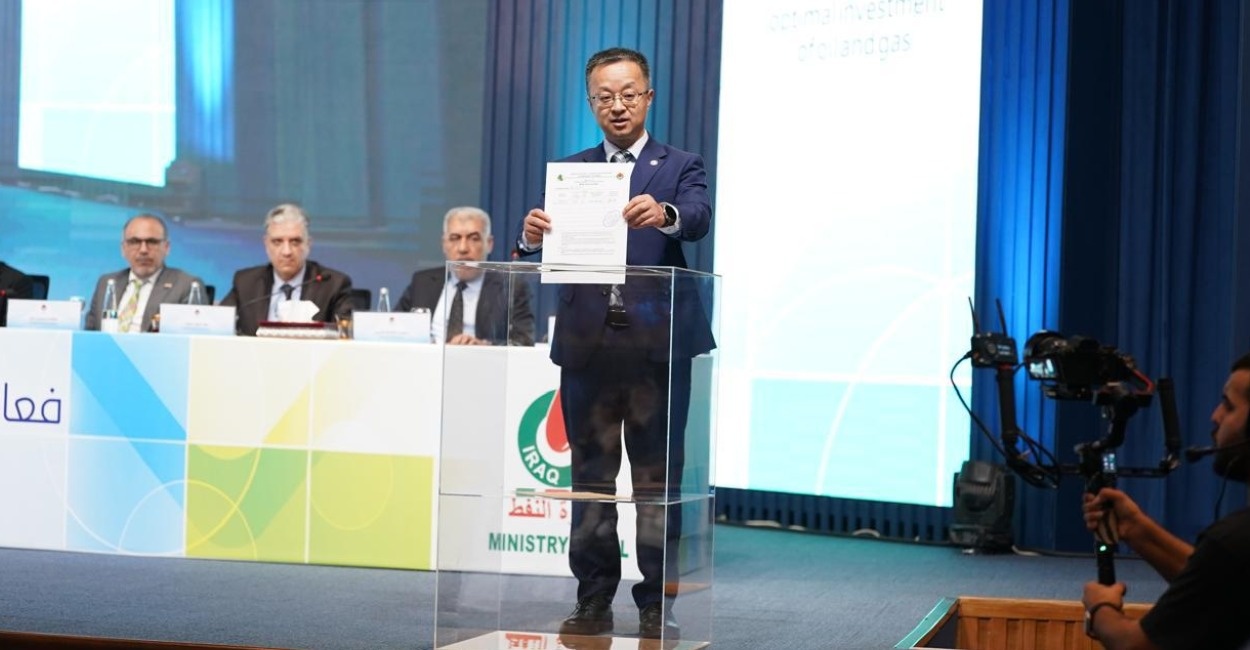 Trung Quốc đang độc quyền về dầu khí ở Iraq Trung Quốc đang độc quyền về dầu khí ở Iraq