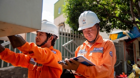 Đảm bảo điện phục vụ kỳ thi tốt nghiệp THPT và tuyển sinh đại học, giáo dục nghề nghiệp năm 2024