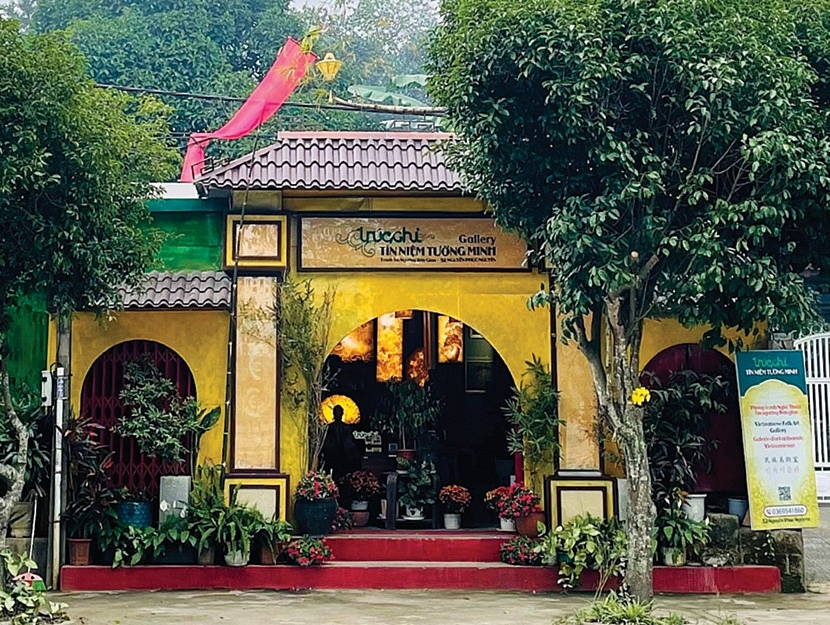 Phận giấy thôi long đong