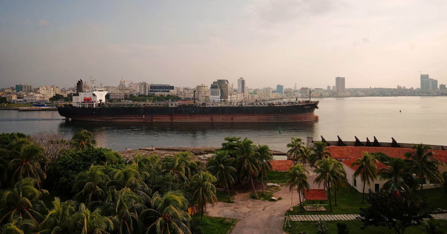 Mexico tiếp tục xuất khẩu dầu sang Cuba sau 3 tháng tạm dừng Mexico tiếp tục xuất khẩu dầu sang Cuba sau 3 tháng tạm dừng