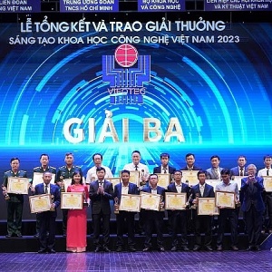 Phân bón Cà Mau nhận giải thưởng Sáng tạo Khoa học Công nghệ Việt Nam