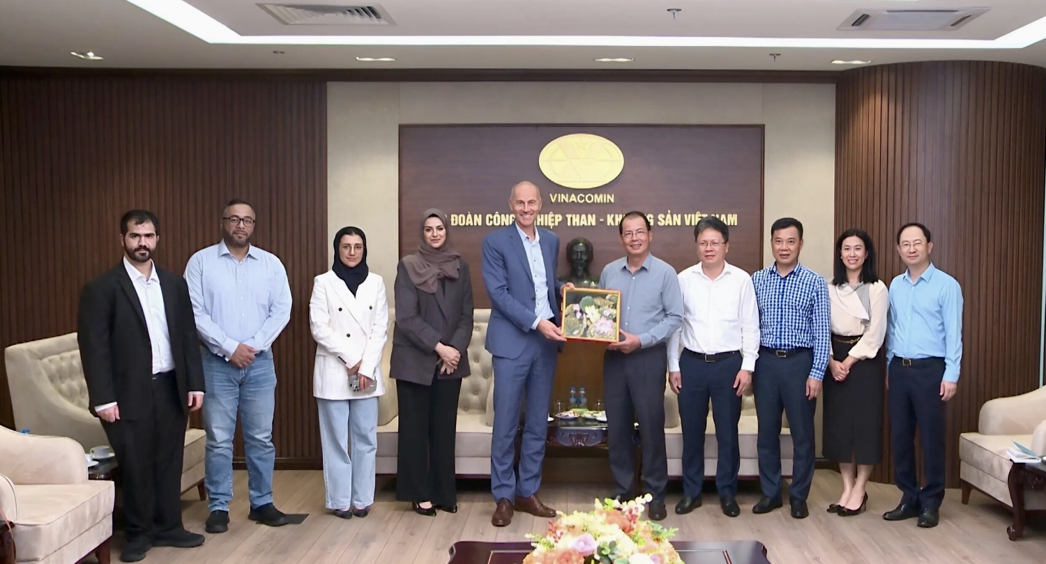 TKV và Emirate Global Aluminium hợp tác cung cấp alumina dài hạn