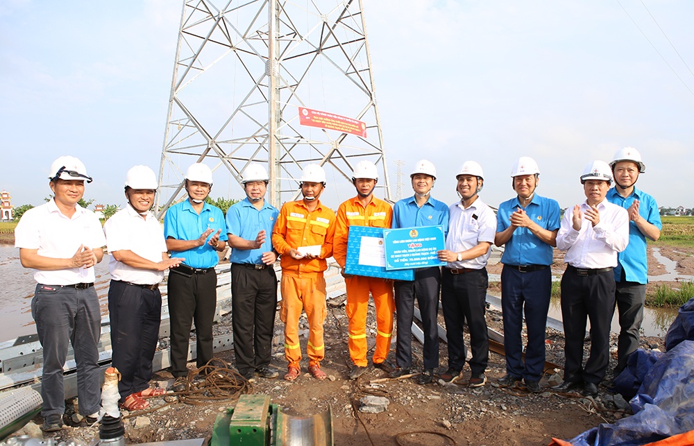 Chung sức, đồng lòng đưa Dự án đường dây 500kV mạch 3 về đích
