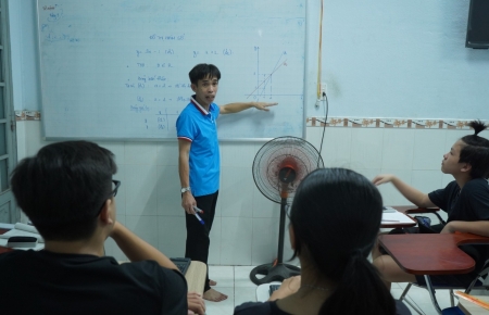 Niềm hạnh phúc của anh công nhân nghèo