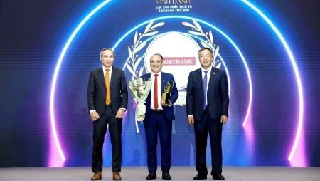 Agribank được vinh danh 3 sản phẩm dịch vụ tài chính tiêu biểu tại Diễn đàn Cấp cao Cố vấn tài chính Việt Nam – VWAS 2024