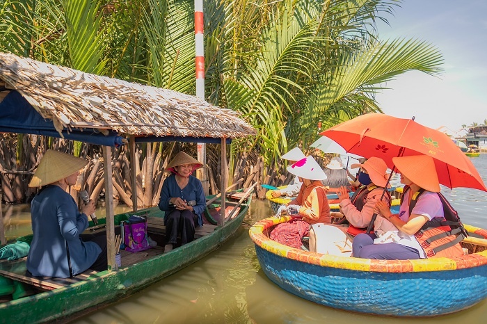 Khám phá “Miền Tây giữa lòng phố Hội”