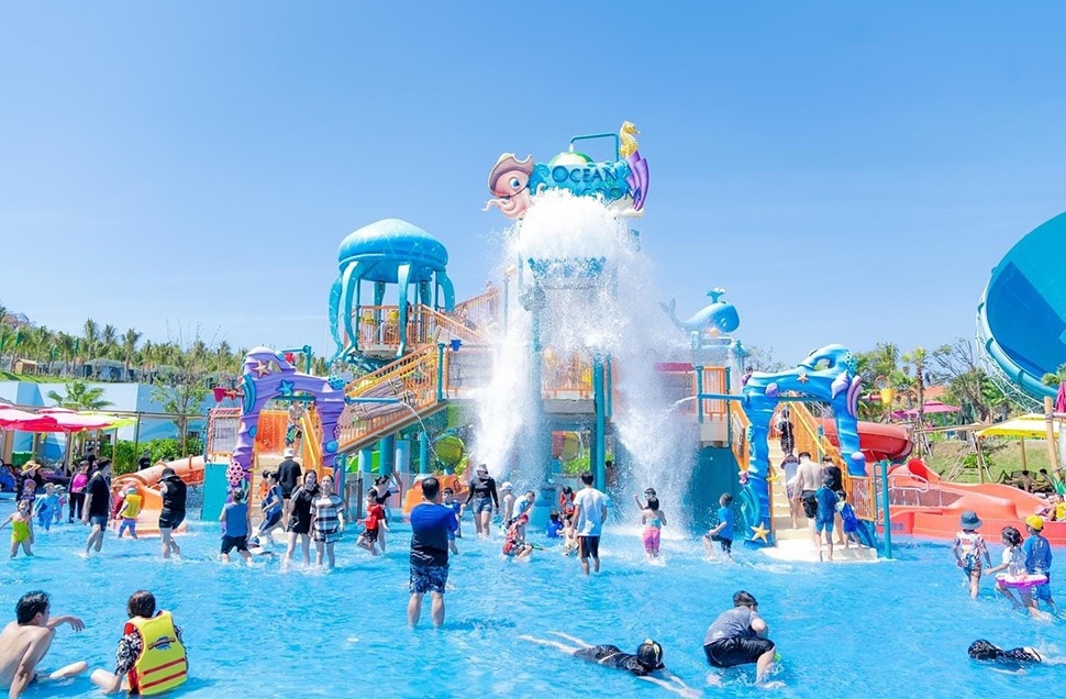 NovaWorld Phan Thiet nóng lên từng ngày với chuỗi Summer Fest, du khách đông nghịt từ sáng đến đêm