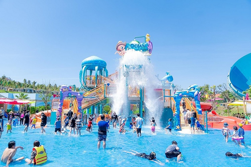NovaWorld Phan Thiet nóng lên từng ngày với chuỗi Summer Fest, du khách đông nghịt từ sáng đến đêm
