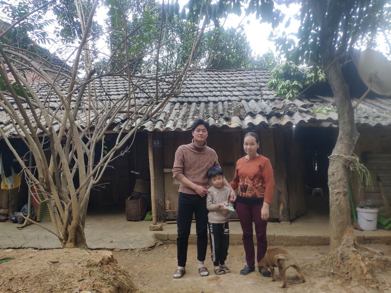 Chuyện ở bản Nà Sài: Ngôi nhà mới và những nụ cười rạng rỡ Chuyện ở bản Nà Sài: Ngôi nhà mới và những nụ cười rạng rỡ