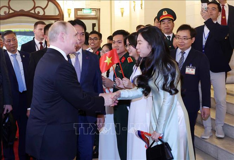 “Mọi sự giàu sang chẳng sánh được tình bằng hữu”